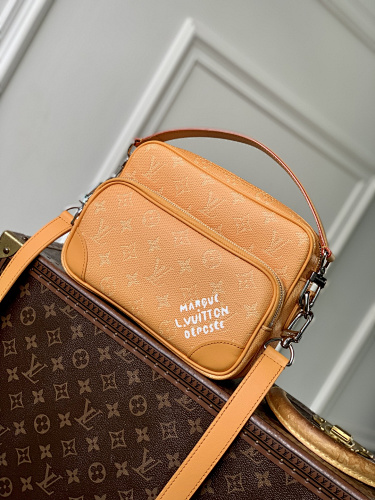 Louis Vuitton crossbody bag