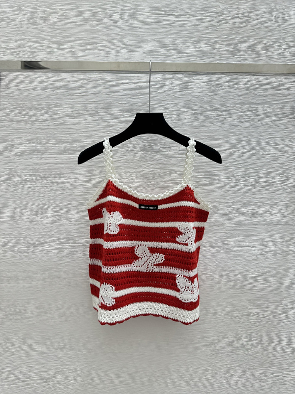 Sweater from Scarlettluxury