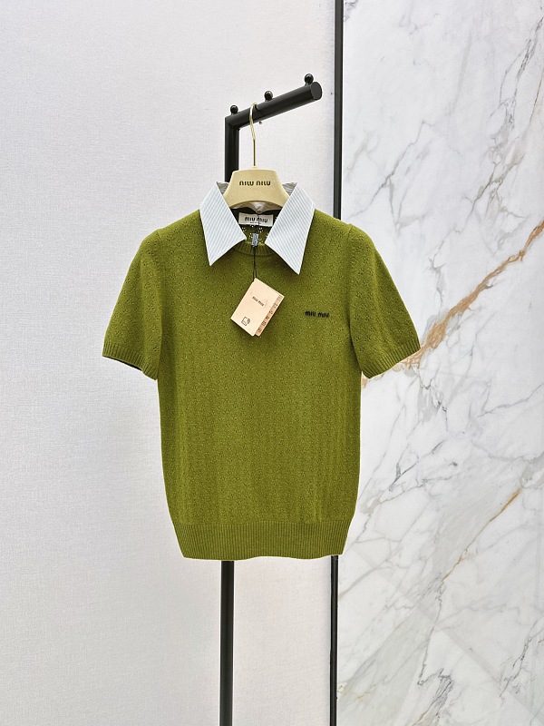 Sweater from Scarlettluxury