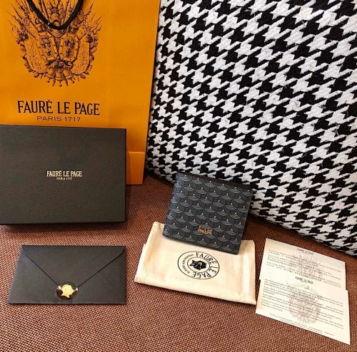 Coin purse from Scarlettluxury