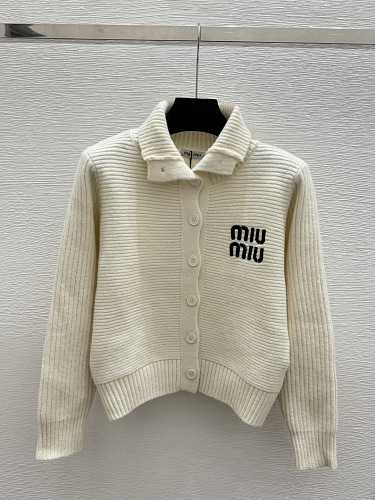 Sweater from Scarlettluxury