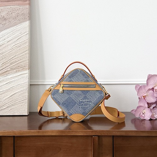 Louis Vuitton messenger bag