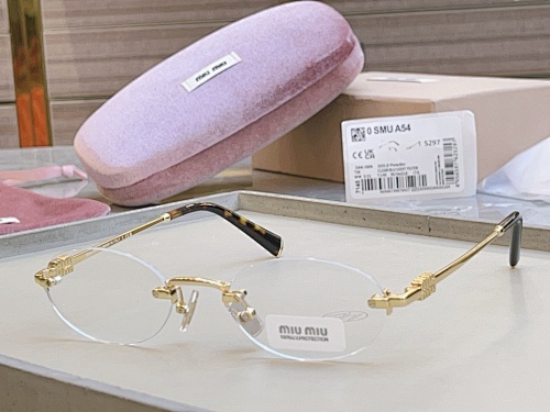 Glasses from Scarlettluxury