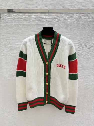 Sweater from Scarlettluxury