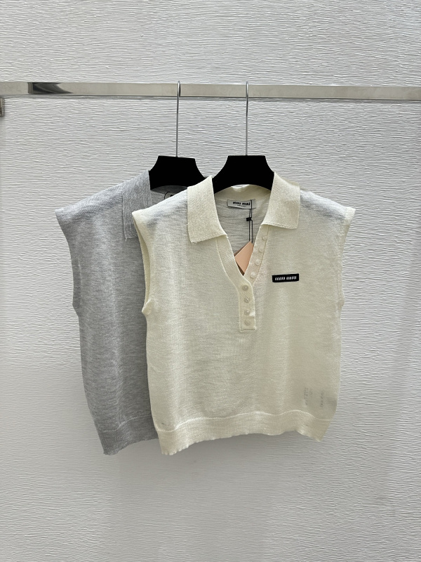 Sweater from Scarlettluxury