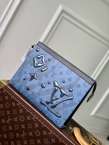 Louis Vuitton clutch