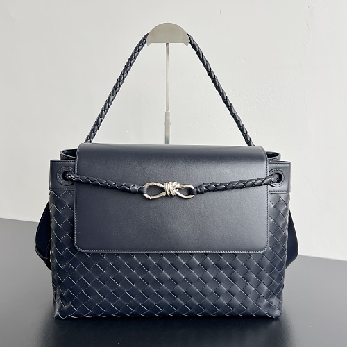 Crossbody bag from Scarlettluxury
