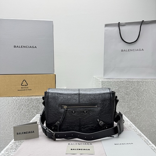 Messenger bag from Scarlettluxury