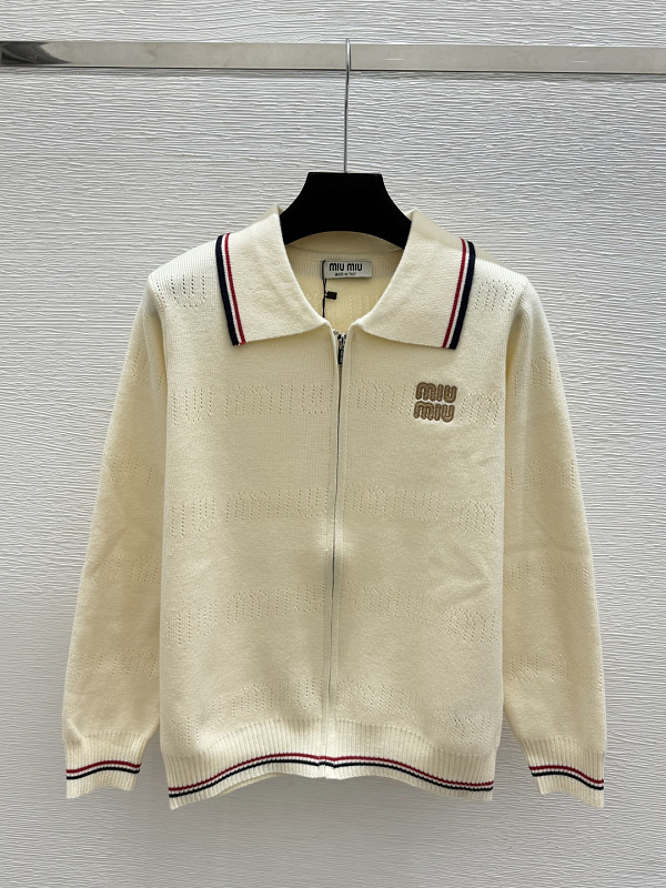 Sweater from Scarlettluxury