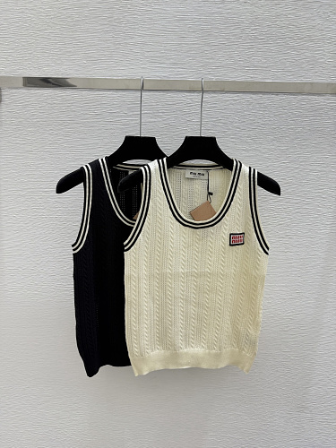 Sweater from Scarlettluxury