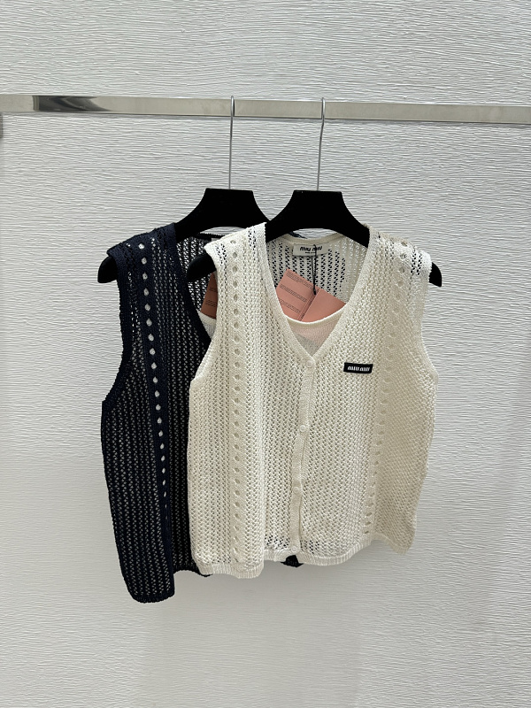 Sweater from Scarlettluxury