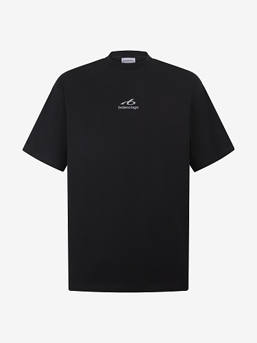 Tee from Scarlettluxury