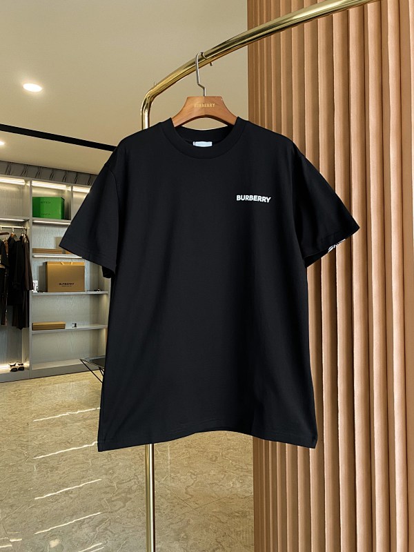 Tee from Scarlettluxury