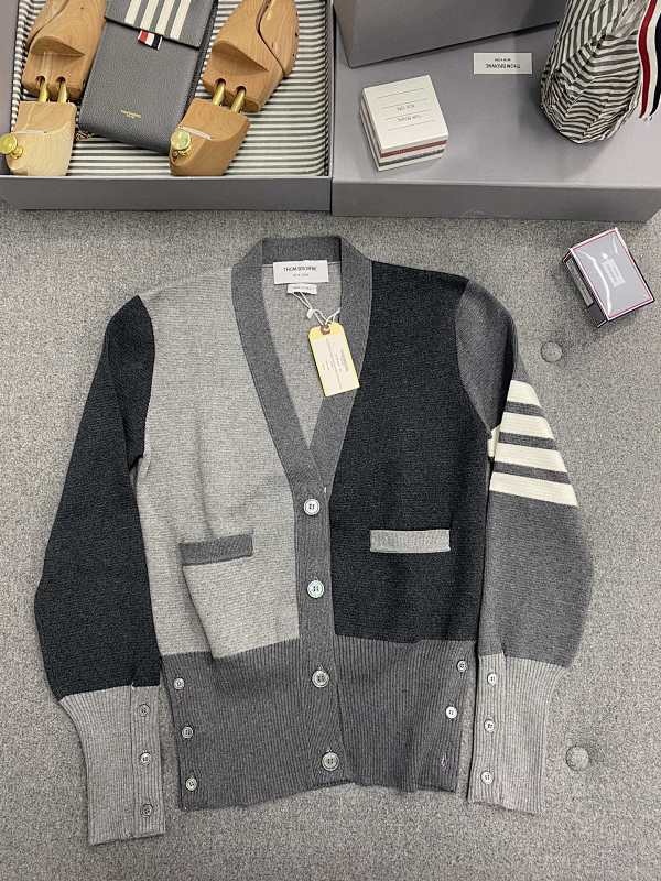 Sweater from Scarlettluxury