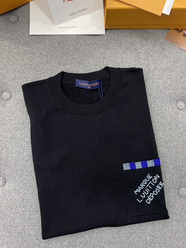 Sweater from Scarlettluxury