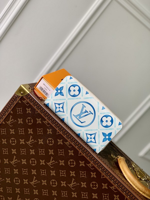 Louis Vuitton wallet