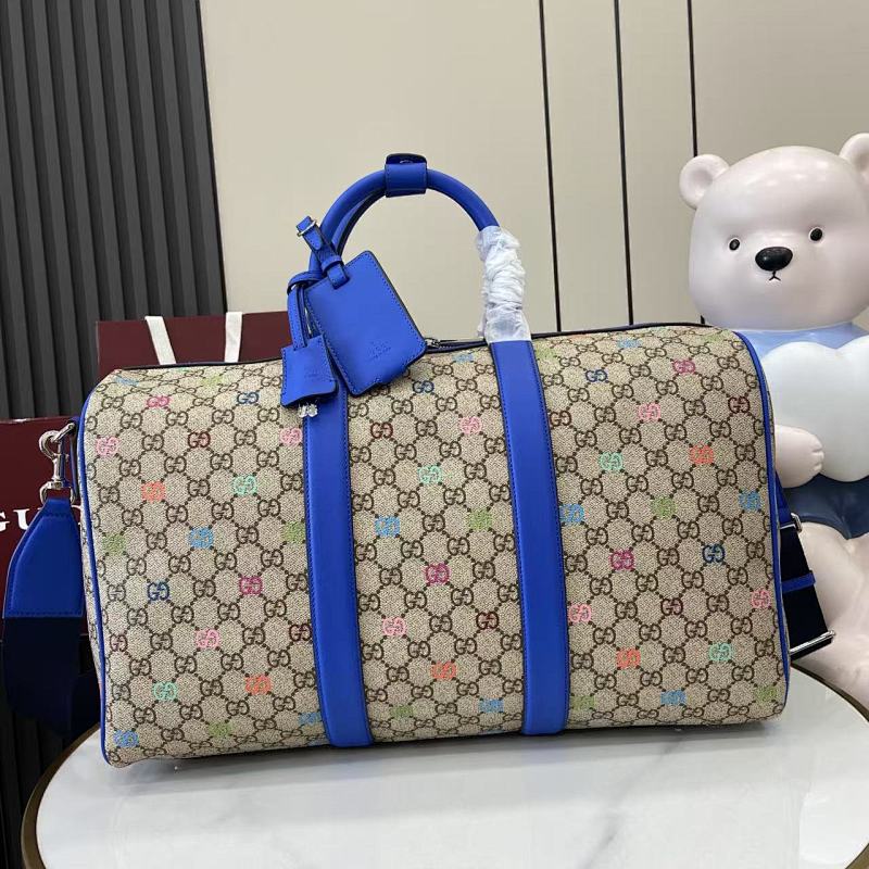 Travel bag from Scarlettluxury