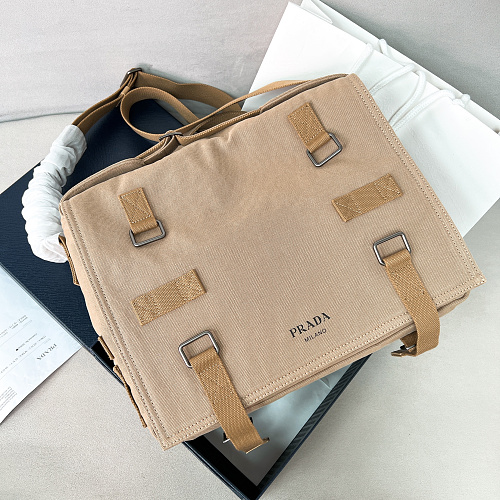 Messenger bag from Scarlettluxury