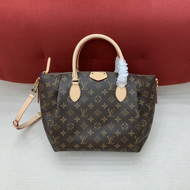 Louis Vuitton crossbody bag