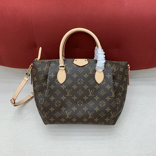 Louis Vuitton crossbody bag