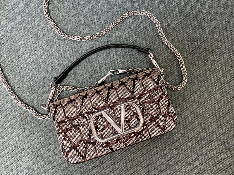 Valentino VLogo Signature