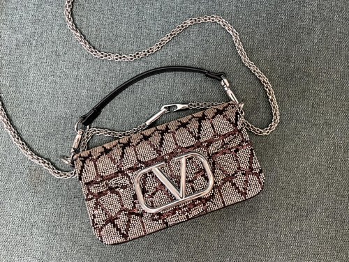 Valentino VLogo Signature