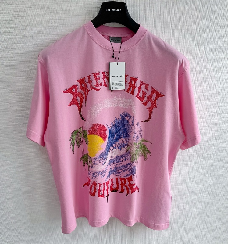 Tee from Scarlettluxury