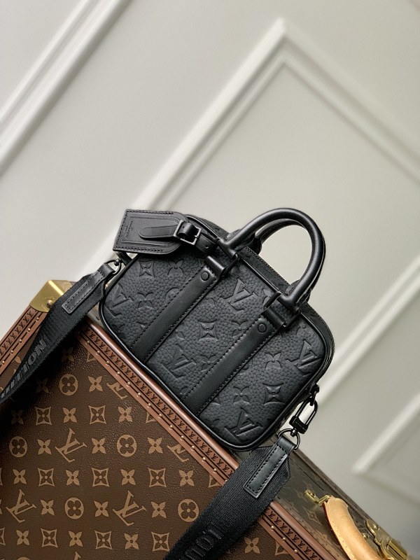 Louis Vuitton crossbody bag