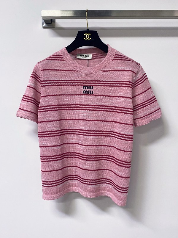 Tee from Scarlettluxury