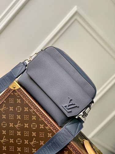 Louis Vuitton messenger bag