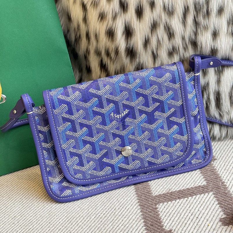 Goyard crossbody bag