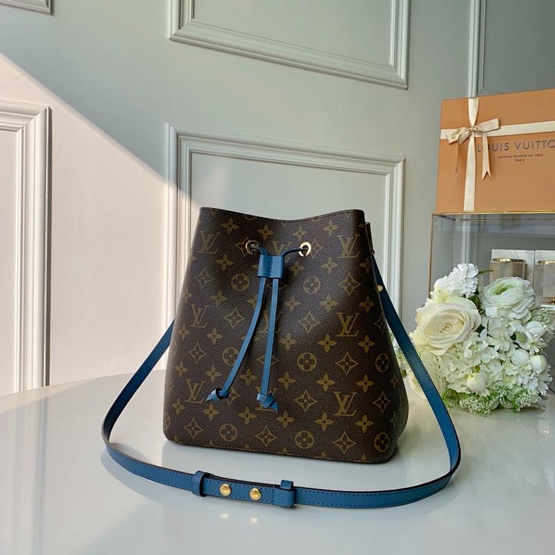 Louis Vuitton crossbody bag