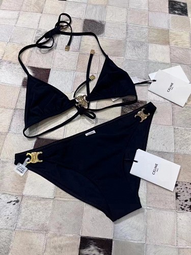 Set from Scarlettluxury