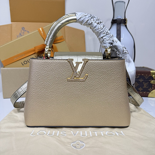 Crossbody bag from Scarlettluxury