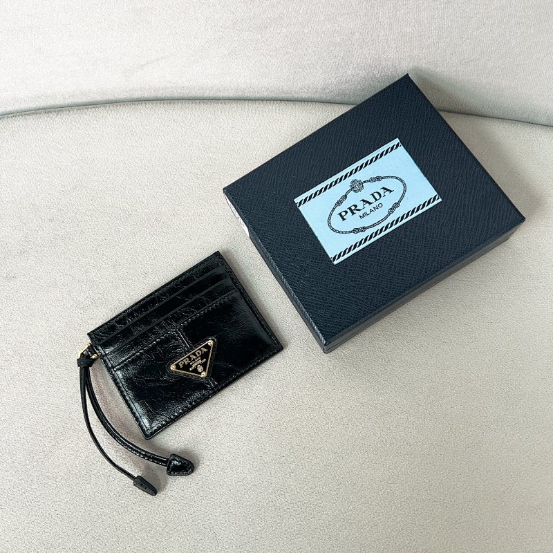 Card holder from Scarlettluxury