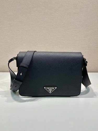 Saffiano 28x 19.5x 6.5cm