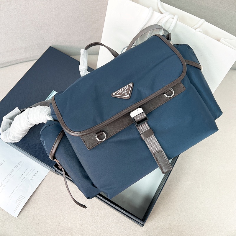 Messenger bag from Scarlettluxury