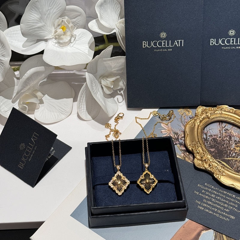 Necklace from Scarlettluxury