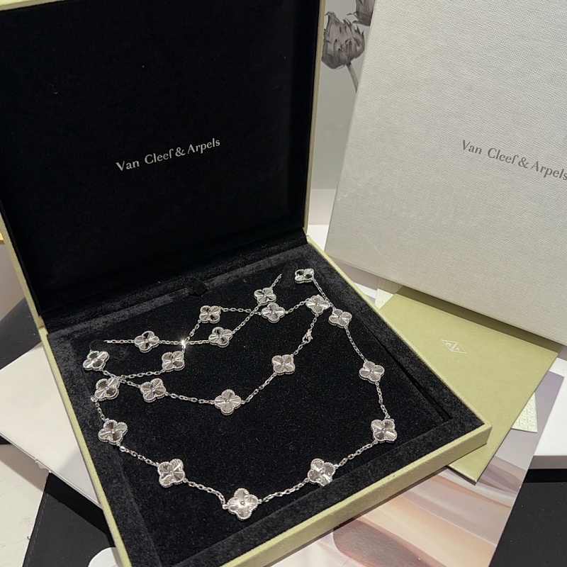 Necklace from Scarlettluxury