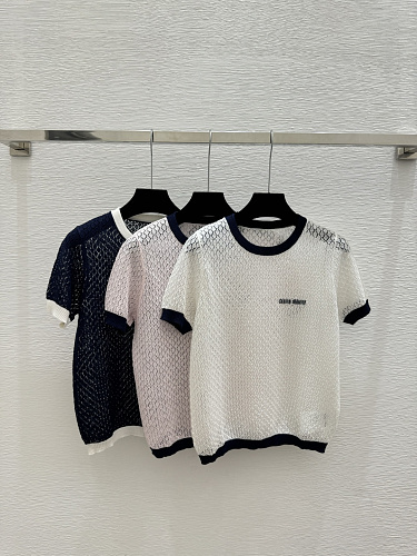 Sweater from Scarlettluxury