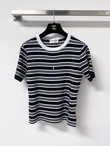 Sweater from Scarlettluxury
