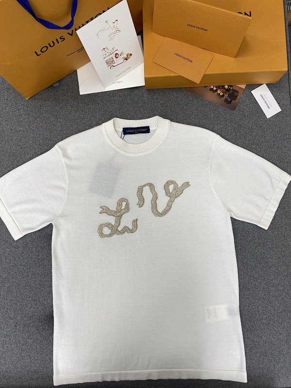 Sweater from Scarlettluxury