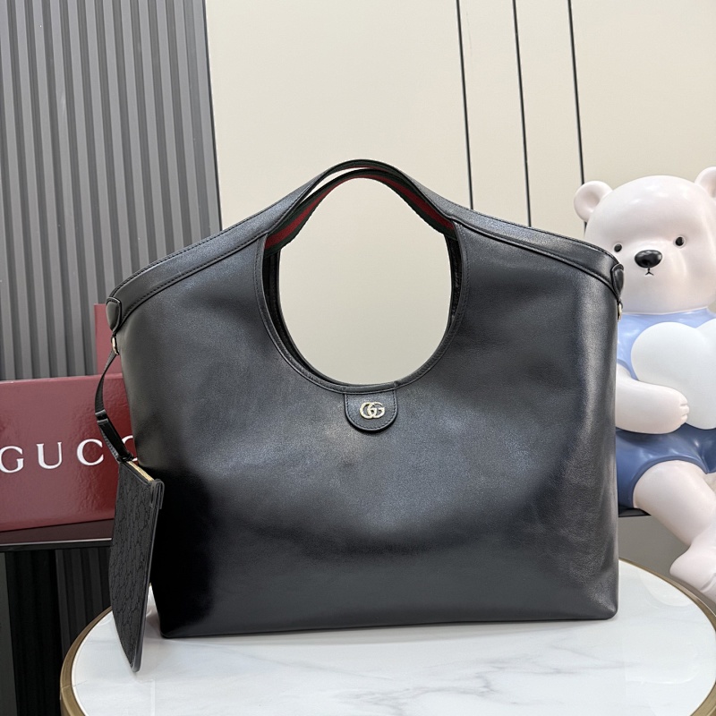 Gucci clutch