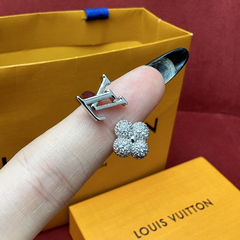 Louis Vuitton ring