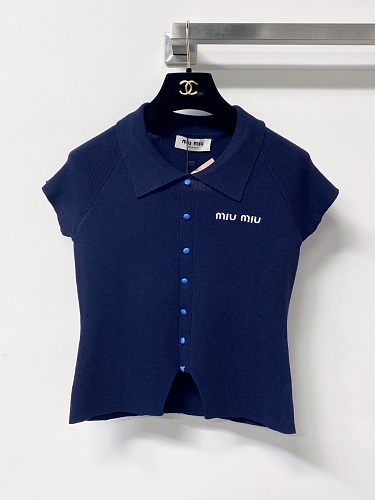 Tee from Scarlettluxury