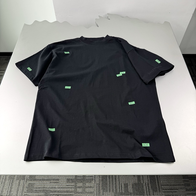 Tee from Scarlettluxury