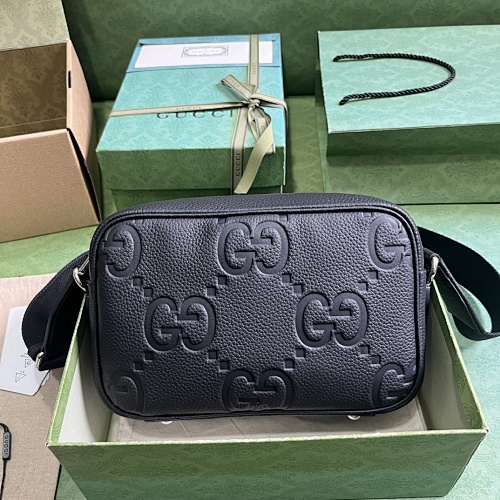 Gucci messenger bag