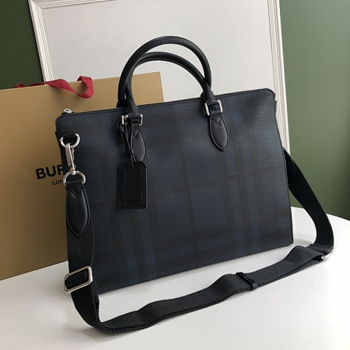 Travel bag from Scarlettluxury