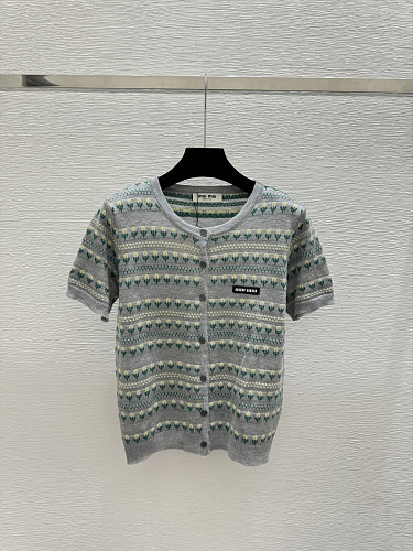 Sweater from Scarlettluxury
