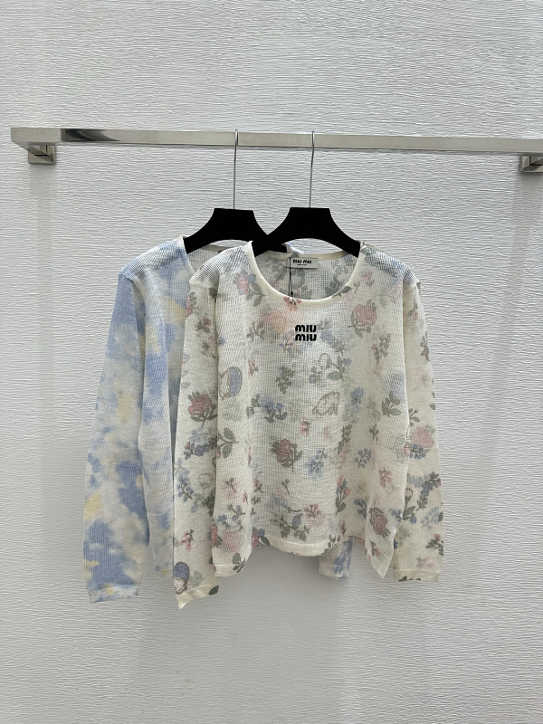 Sweater from Scarlettluxury